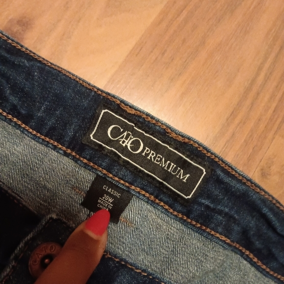 Women's Skinny Jeans - Picture 4 of 4